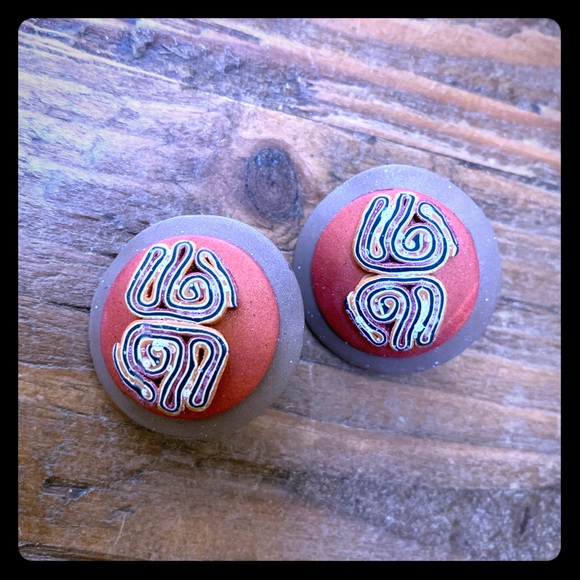 Beautiful handmade modern art earrings - Picture 1 of 3